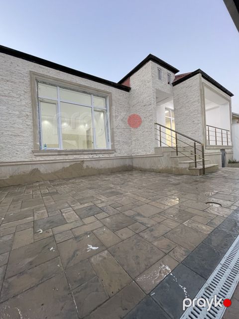 Satılır 3 otaqlı həyət evi/bağ evi 110 m² — Bakı