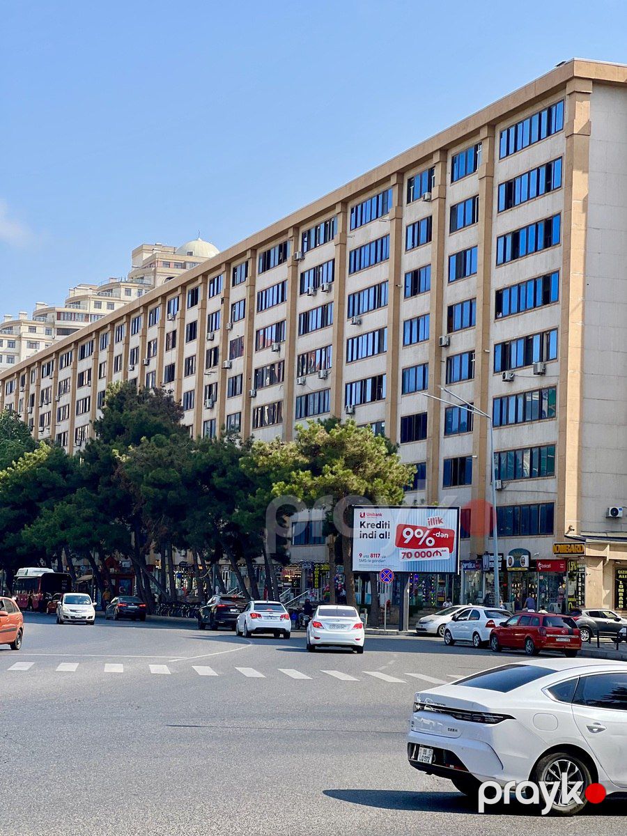 Satılır 4 otaqlı köhnə tikili 110 m² — Mənzil, Bakı (2)