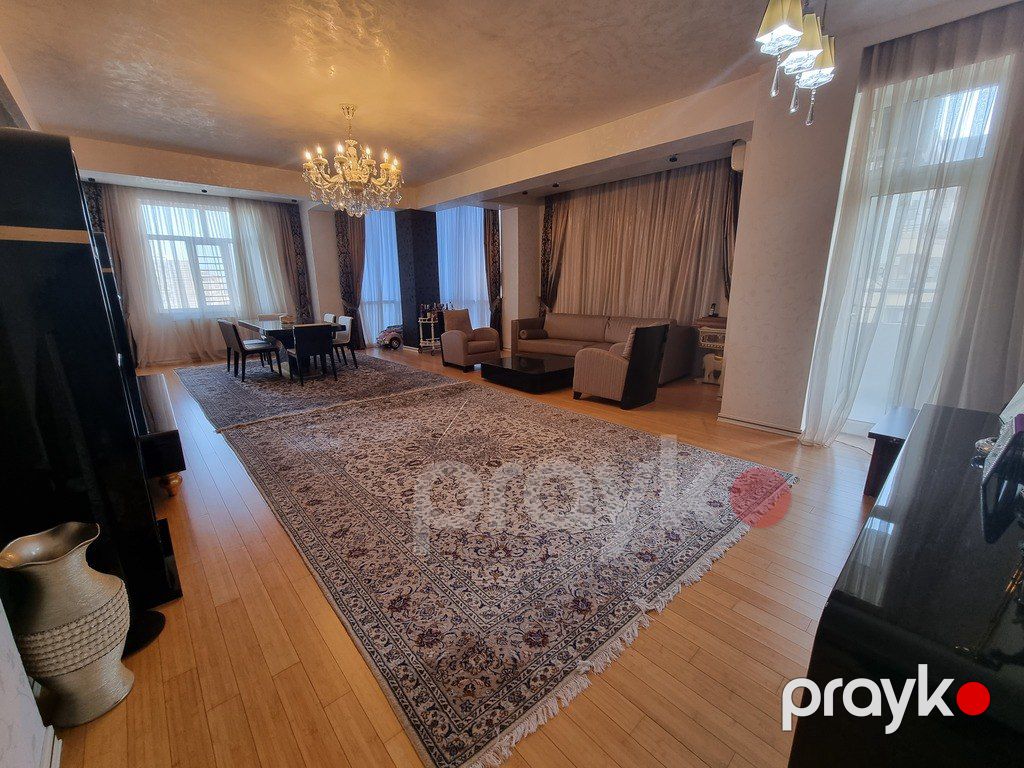 Satılır 4 otaqlı yeni tikili 215 m² — Mənzil, Bakı (2)