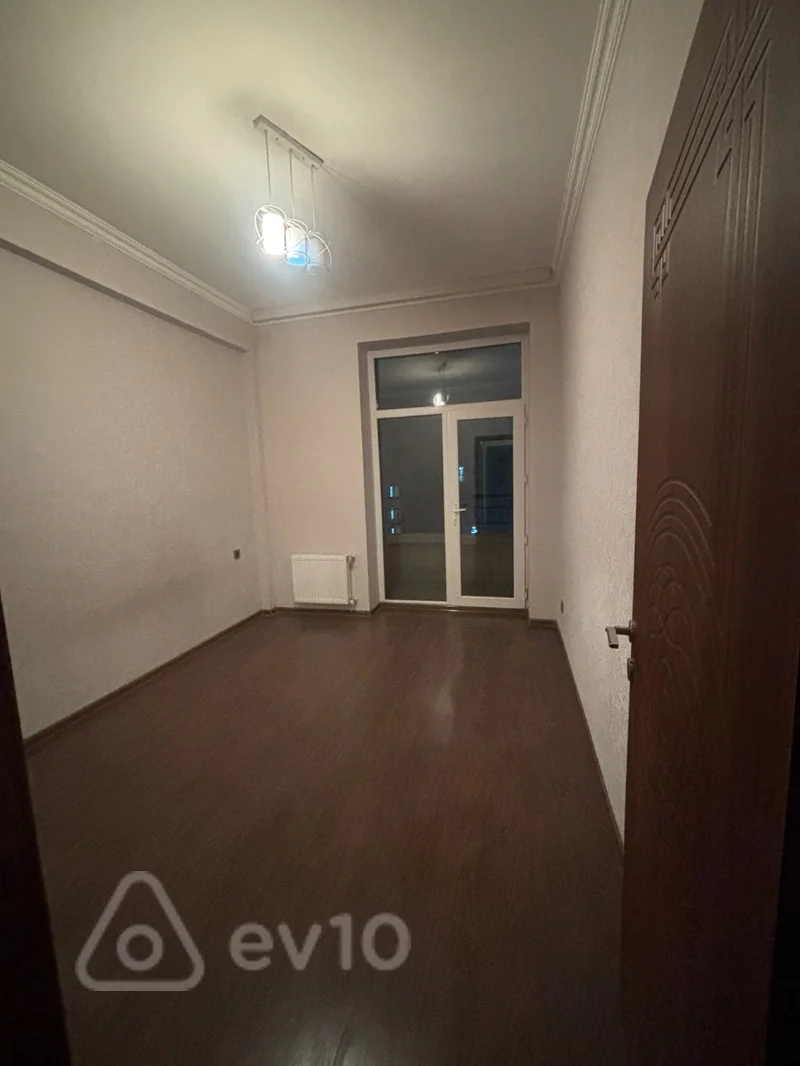 4 otaqlı mənzil, 110 m², Müstəqillik küçəsi — Mənzil, Bakı (4)