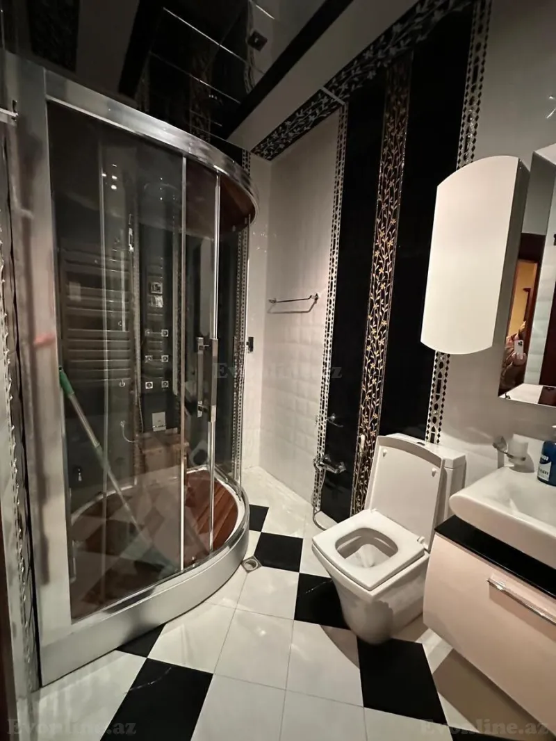 Satılır 7 otaqlı Həyət evi 550 m² Bakı, Binəqədi r., Nəsimi m., 6-cı mikrorayon — Ev, villa, Bakı (8)