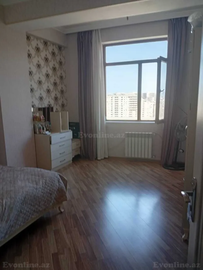 Satılır 2 otaqlı Mənzil Yeni tikili 693 m² Bakı, Yasamal r., İnşaatçılar m — Mənzil, Bakı (3)