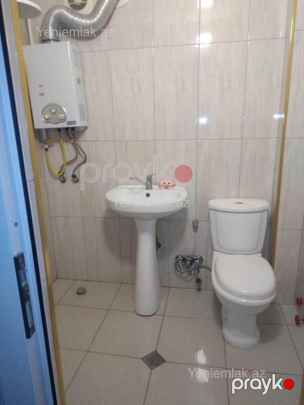 Satılır 2 otaqlı Bina evi menzil (Köhnə tikili), 46 m², 1-ci mikrorayon — Mənzil, Sumqayıt (5)