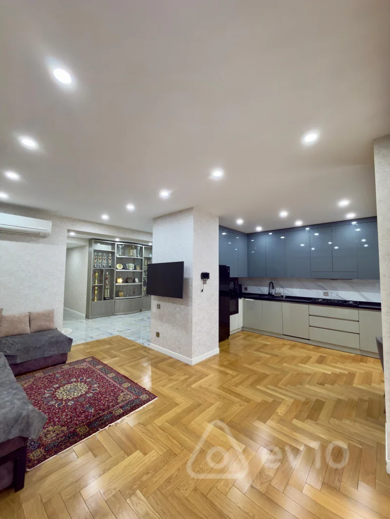 5 otaqlı mənzil, 201 m², Qarabağ küçəsi — Mənzil, Bakı (12)