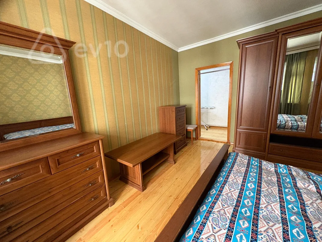 4 otaqlı mənzil, 100 m², Bakı, Səməd Vurğun küçəsi. — kirayə — Mənzil, Bakı (9)