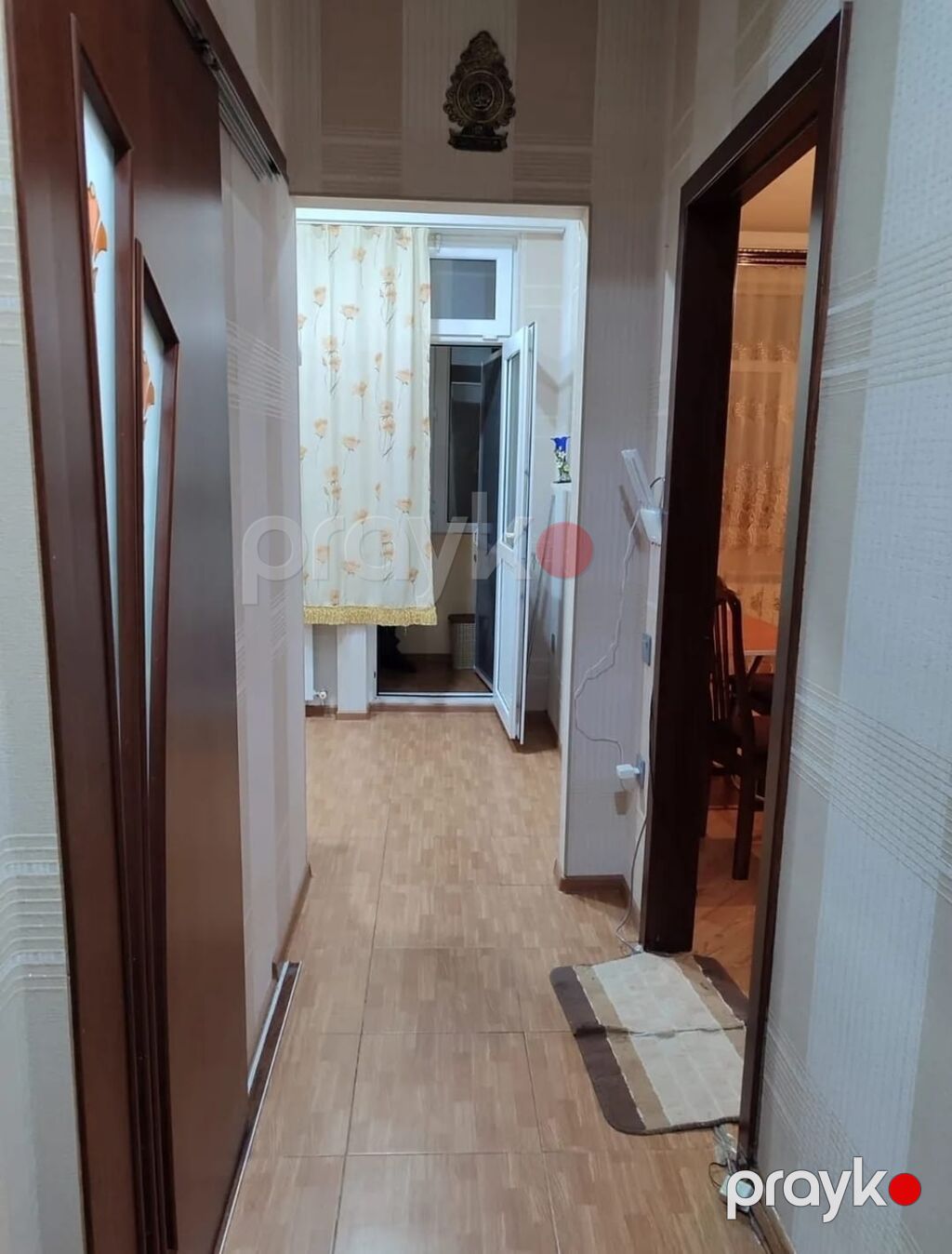 Ev Masazırda Qurtuluş 93 də yerləşir. 6 mərtəbəli binanın 5 ci — Mənzil, Masazır (3)