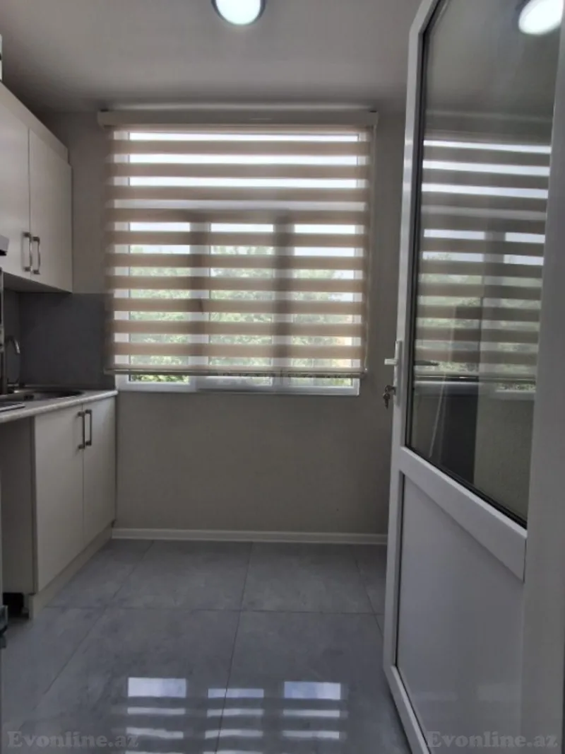 Satılır 2 otaqlı Mənzil Köhnə tikili 36 m² Bakı, Nərimanov r., Nəriman Nərimanov m — Mənzil, Bakı (7)