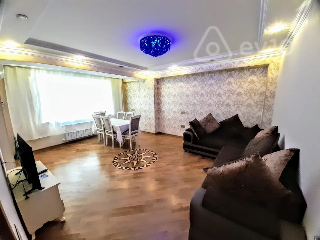 3 otaqlı mənzil, 120 m², Tofiq Abbasov Küçəsi — kirayə — Bakı