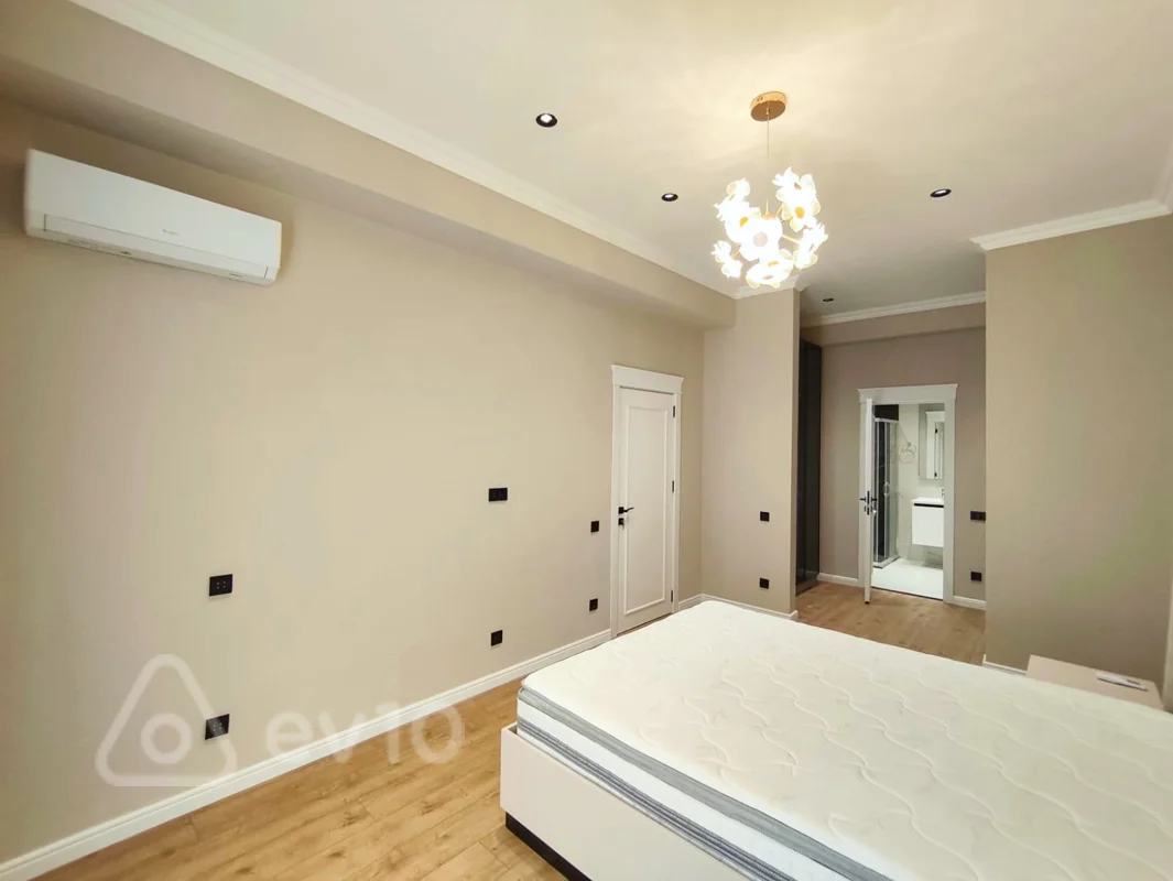 3 otaqlı mənzil, 146 m², Koroğlu metrosu, 5 saylı Asan Xidmət mərkəzi. — kirayə — Mənzil, Bakı (10)