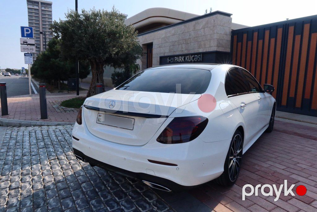 Mercedes E 200, 2.0 L, 2019 il, 95 500 km — Avtomobillər, Bakı (7)