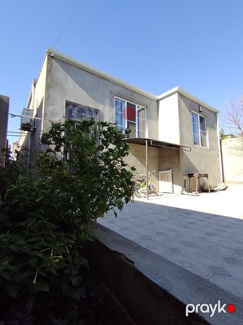 Həyət evi, Binə qəs — Bakı