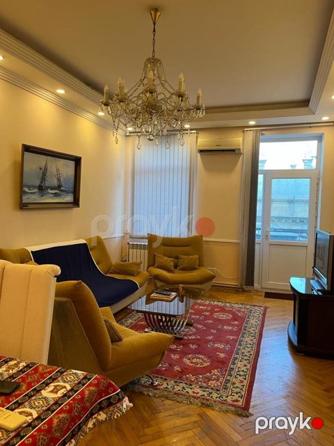 İcarəyə verilir 2 otaqlı köhnə tikili 75 m² — Bakı