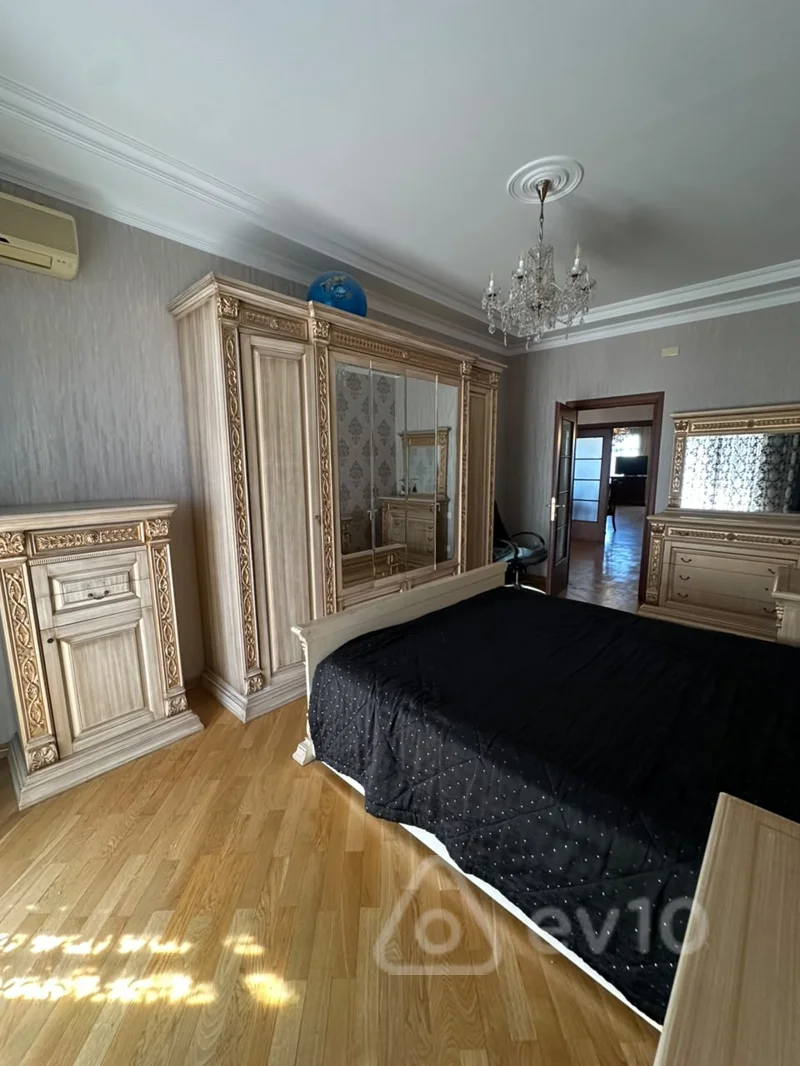 3 otaqlı mənzil, 180 m², Abbasqulu Ağa Bakıxanov — kirayə — Mənzil, Bakı (7)