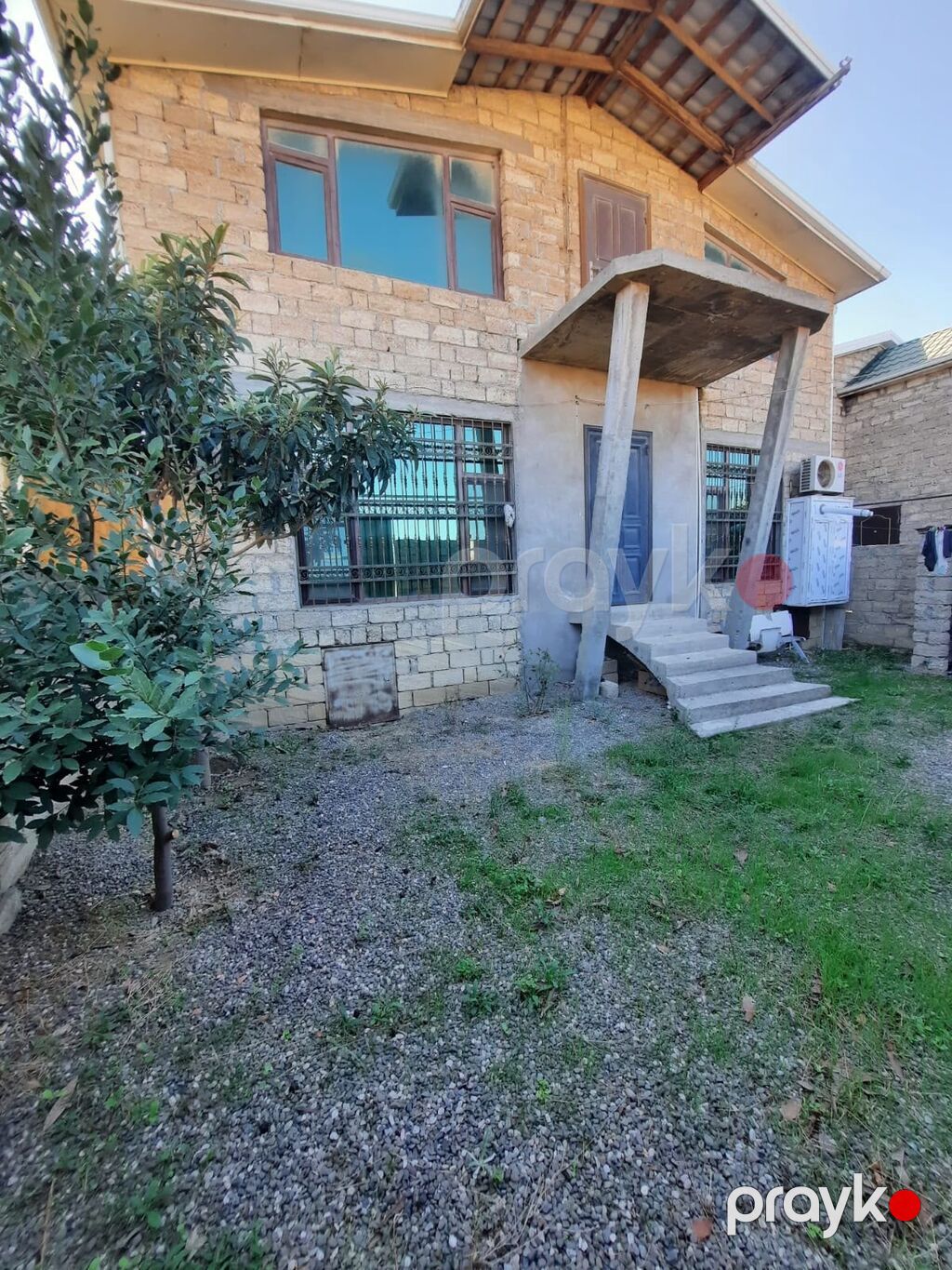 Mehemmedi de 7 gozel binanin yaninda demir yol stansiyasina — Mənzil, Bakı (7)