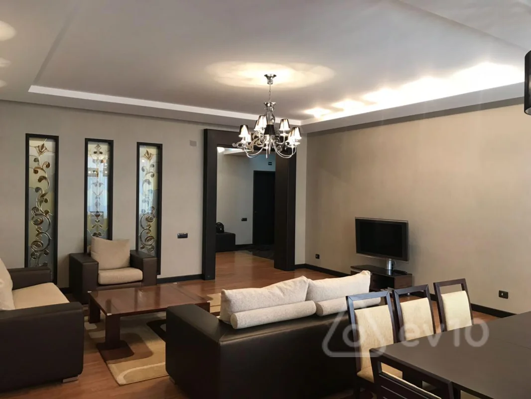 4 otaqlı mənzil, 200 m², 28may metrosunun yaxınlığı — kirayə — Mənzil, Bakı (3)