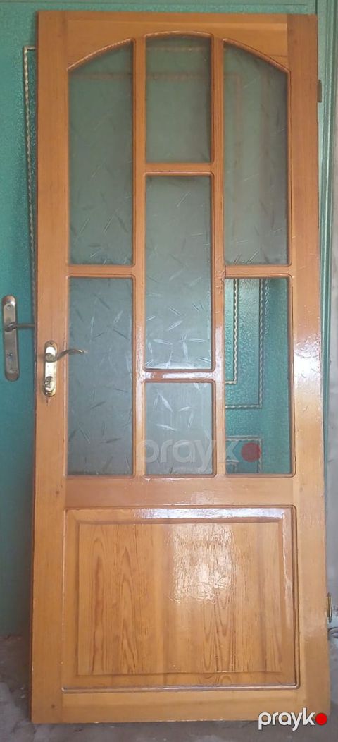 Şüşəli taxta qapı - Material: təbii ağac karkas, üst hissədə mat — Digah