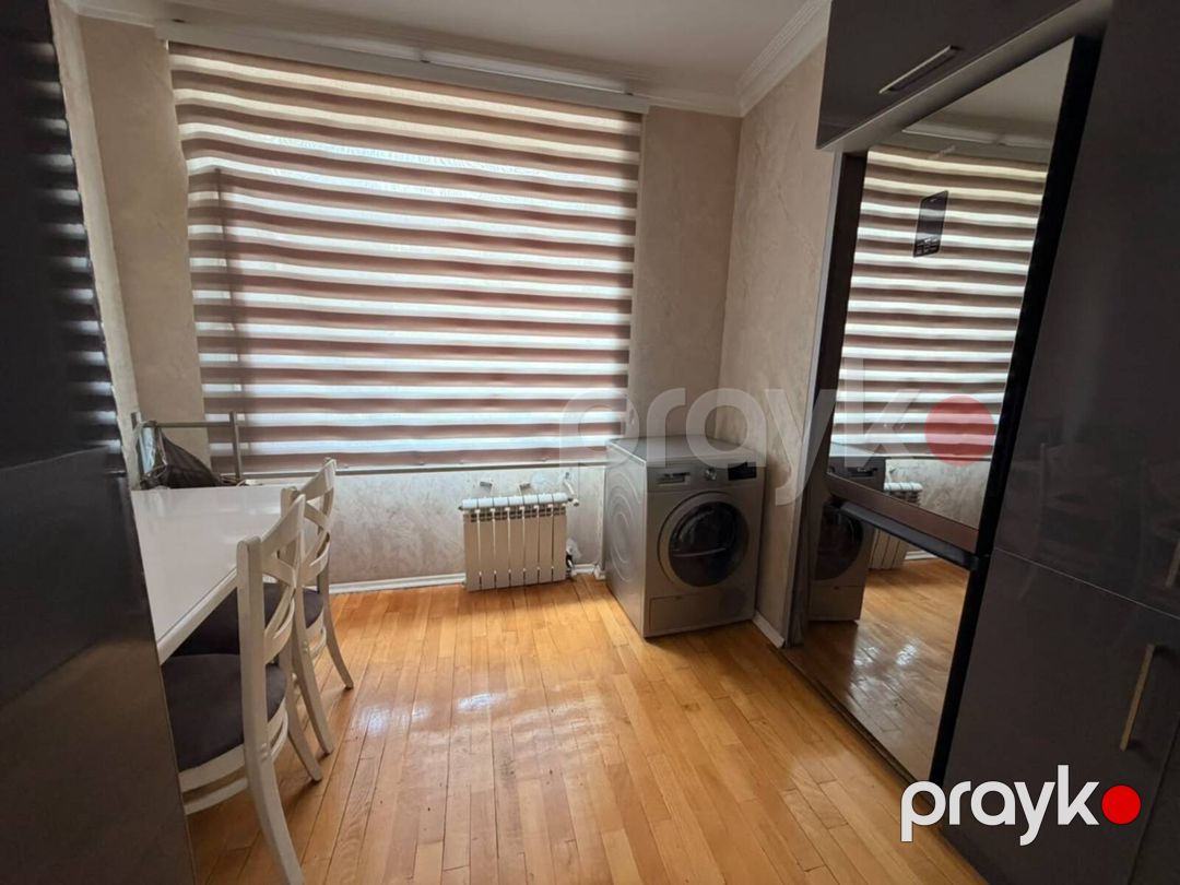 Satılır 4 otaqlı köhnə tikili 110 m² — Mənzil, Bakı (7)