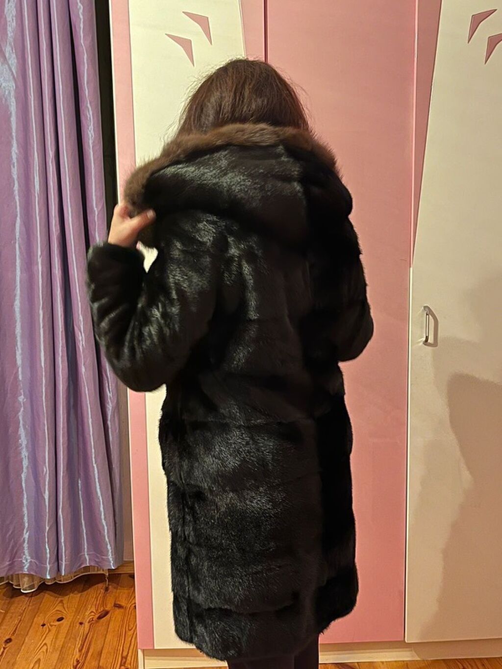 Təbii kürk qadın şubası – Balledy - Material: təbii kürk (etiket — Şubə, Bakı (4)