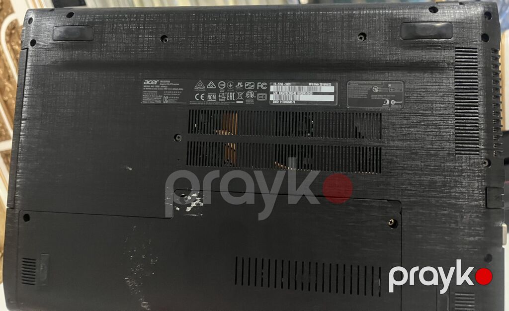 Vəzyəti idealdır şunur adaptır,cızığ qırığ heçne yoxdu.Acer Aspire — Acer, Bakı (5)