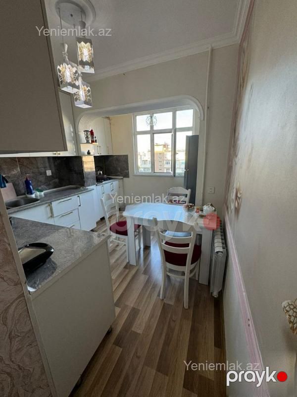 Satılır 4 otaqlı Bina evi menzil (Köhnə tikili), 110 m², Yasamal rayonu — Mənzil, Bakı (10)