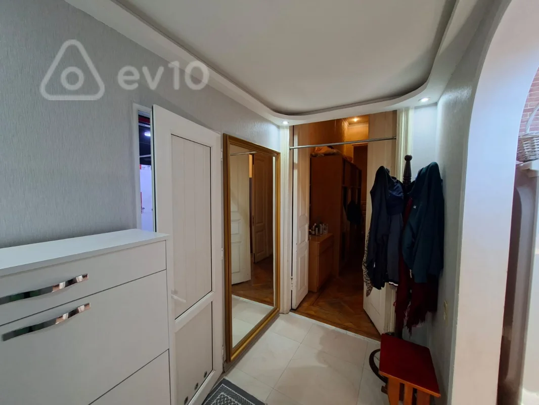 4 otaqlı mənzil, 120 m², Nizami küçəsi — Mənzil, Bakı (9)