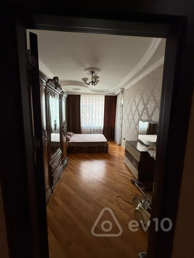 3 otaqlı mənzil, 125 m², Sübhi Salayev küç. — kirayə — Mənzil, Bakı (5)