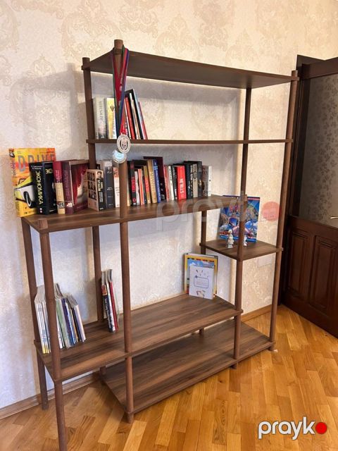 Kitab rəfi — Bakı