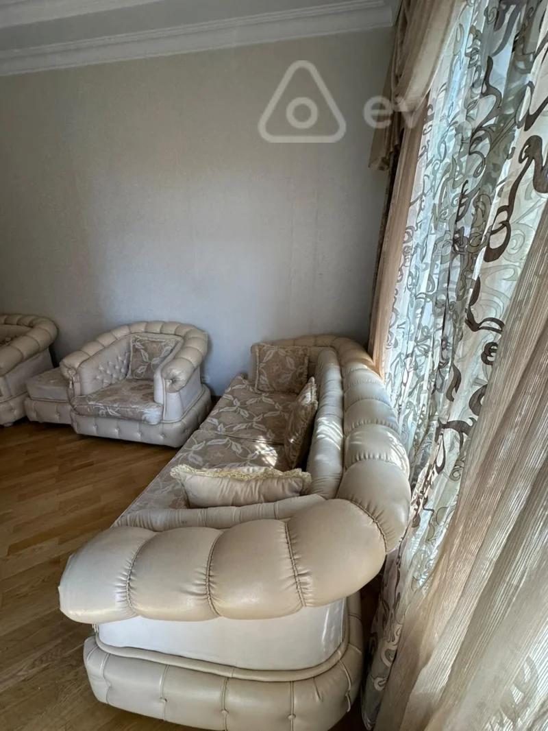 3 otaqlı mənzil, 180 m², Abbasqulu Ağa Bakıxanov — kirayə — Mənzil, Bakı (12)