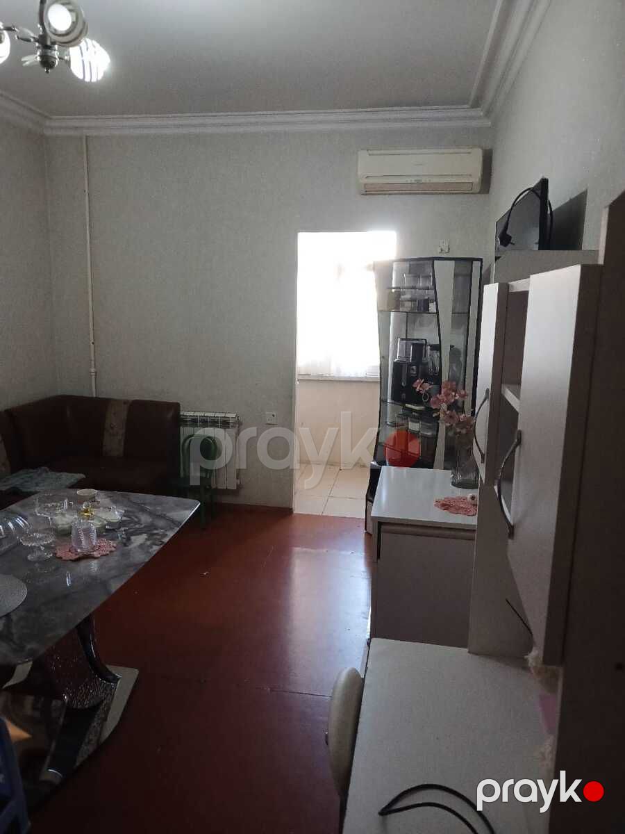 Satılır 2 otaqlı köhnə tikili 45 m² — Mənzil, Bakı (3)