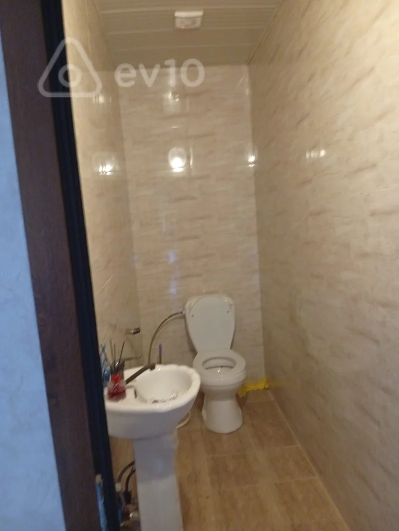 2 otaqlı mənzil, 70 m², İnşaatçılar metrosunun üstü — Mənzil, Bakı (7)