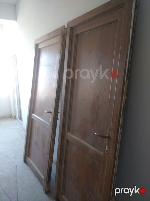 Məhsul: Taxta otaq qapıları (2 ədəd) - Material: Təbii taxta əsaslı — Xırdalan