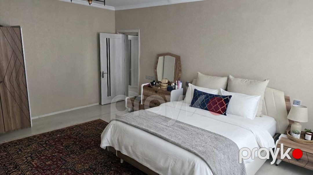 Satılır 4 otaqlı həyət evi/bağ evi 240 m² — Ev, villa, Bakı (3)