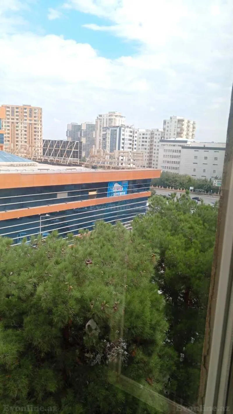 Satılır 1 otaqlı Mənzil Köhnə tikili 35 m² Bakı, Yasamal r., İnşaatçılar m — Mənzil, Bakı (4)