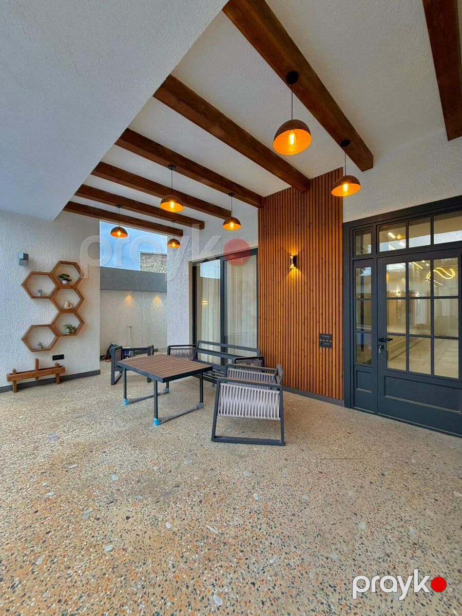 Satılır 5 otaqlı həyət evi/bağ evi 400 m² — Ev, villa, Bakı (9)
