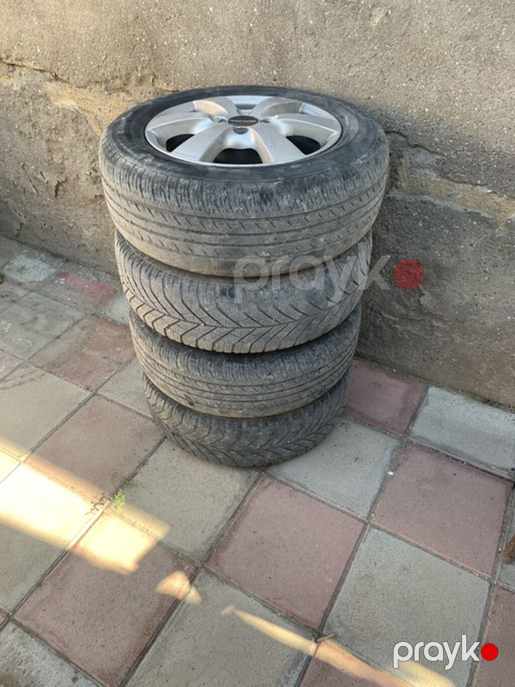 4 ədəd disklə birlikdə şin komplekti 15 lik 4 bolt diks teker satilir — Diskləri, Masazır (2)