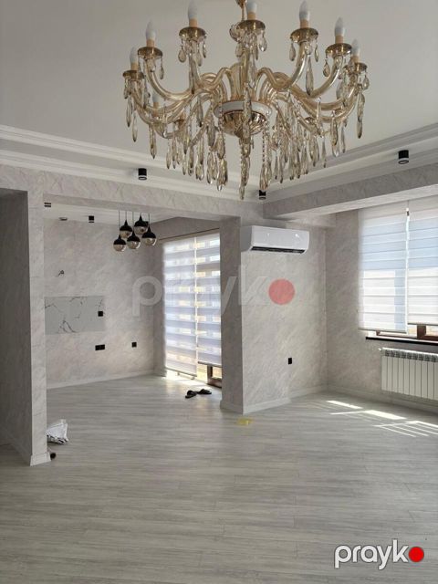 İcarəyə verilir 4 otaqlı ofis 184 m²