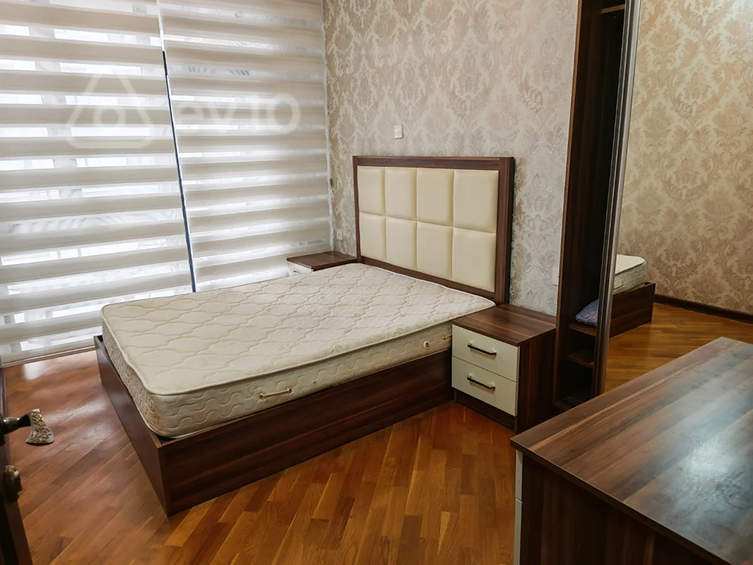 3 otaqlı mənzil, 100 m², Bakı, Vladislav Plotnikov küç. — kirayə — Mənzil, Bakı (7)