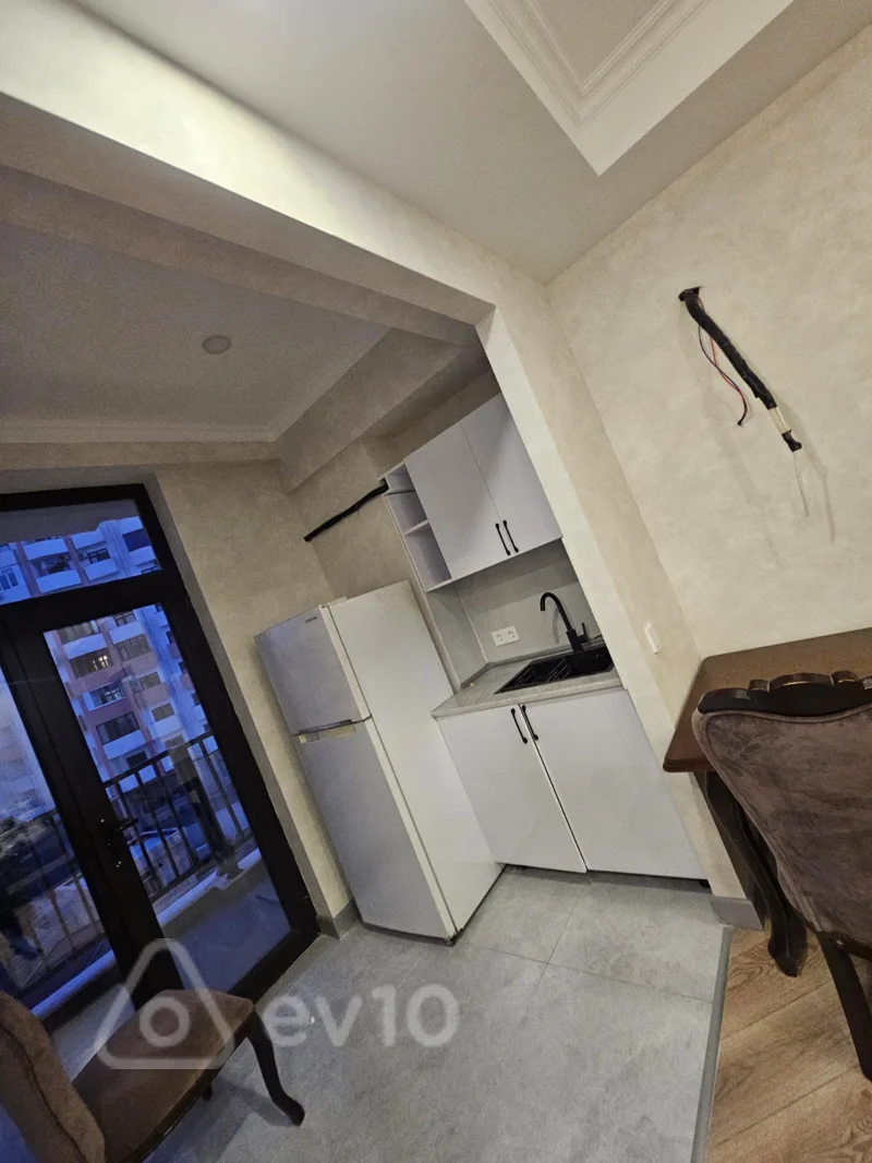 2 otaqlı mənzil, 59 m², Məşədi Əzizbəyov küçəsi — kirayə — Mənzil, Bakı (4)