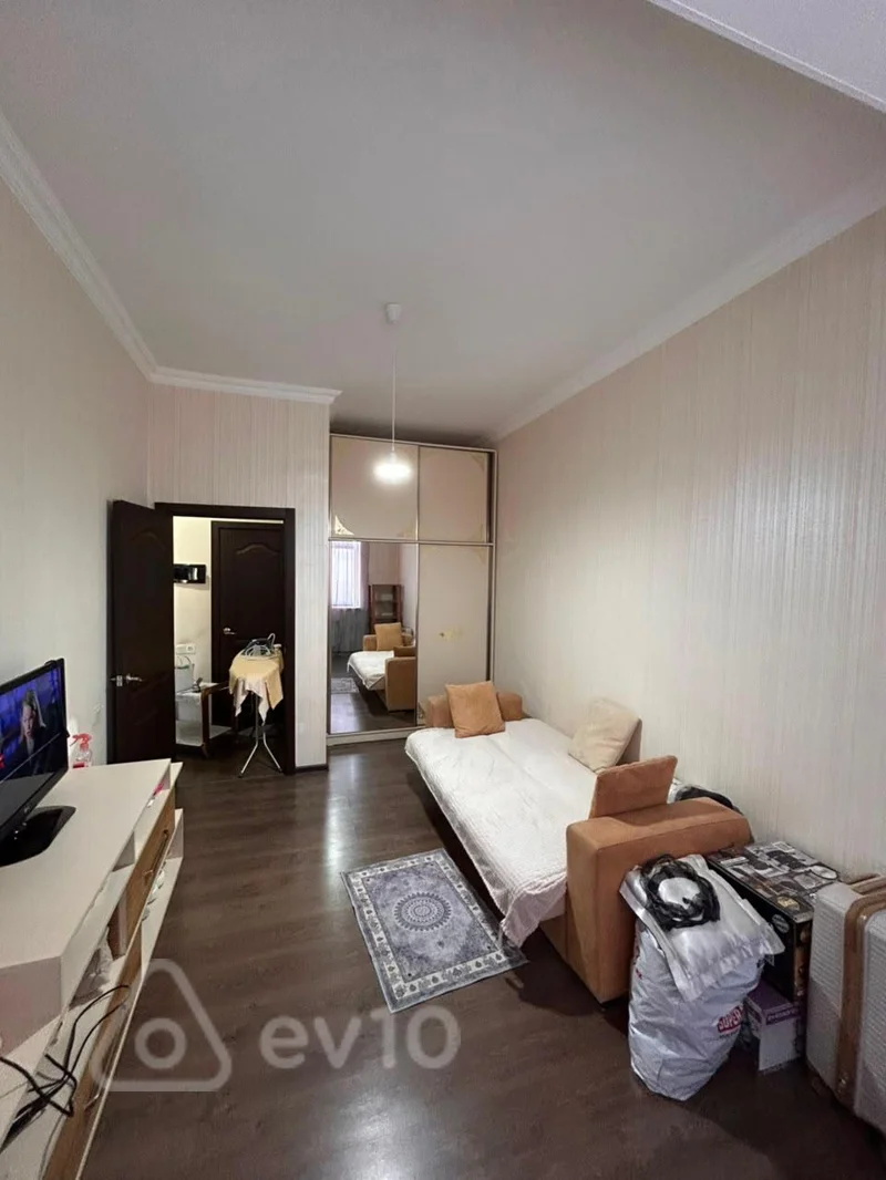 1 otaqlı mənzil, 33 m², Müstəqillik küçəsi — Bakı