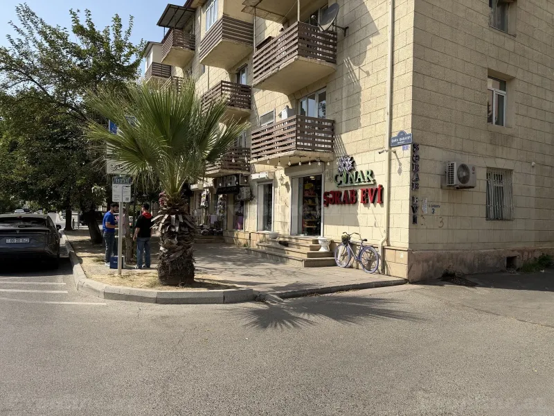 Satılır Obyekt 825 m² Bakı, Nizami r., Qara Qarayev m., 8-ci kilometr — Bakı