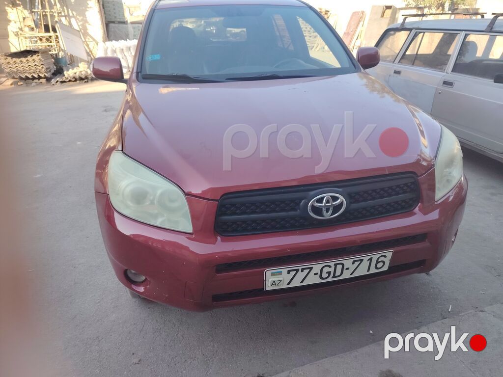 Toyota RAV4 – qırmızı gövdə rəngi, arxa qapıda ehtiyat təkər örtüyü — Avtomobillər, Bakı (6)