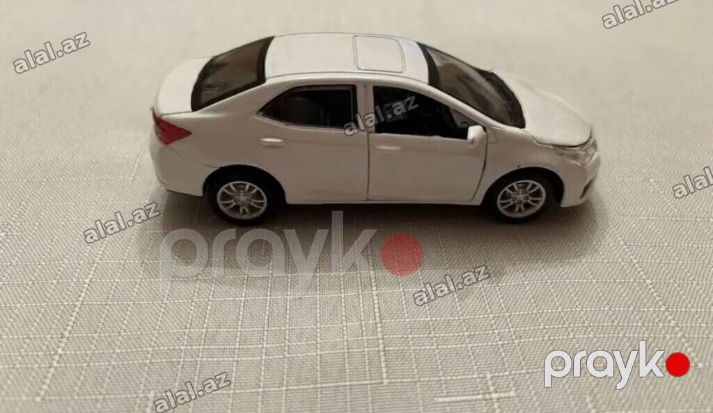 Miqyaslı oyuncaq avtomobil – ağ rəngli sedan model - Realist dizayn — Oyuncaqlar, Bakı (3)