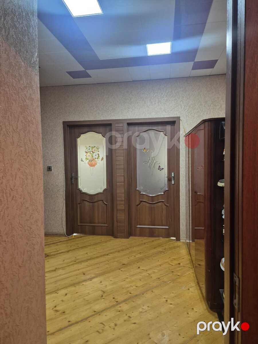 Satılır 4 otaqlı köhnə tikili 101 m² — Mənzil, Bakı (8)