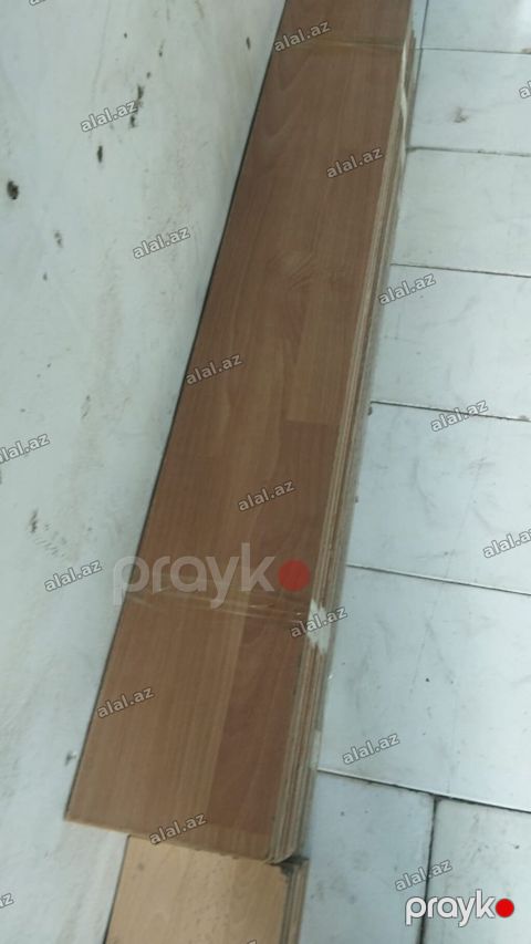 Endırım 100 kv laminant satılır 300 manata Merdekan AFA 31799 — Bakı
