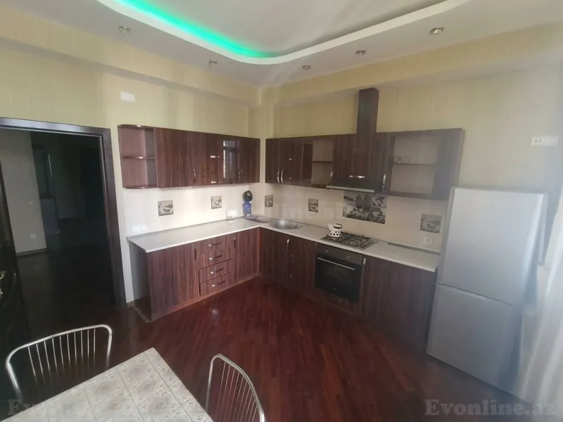 Kirayə verilir 2 otaqlı Mənzil Yeni tikili 110 m² Bakı, Yasamal r., Elmlər Akademiyası m — Mənzil, Bakı (4)