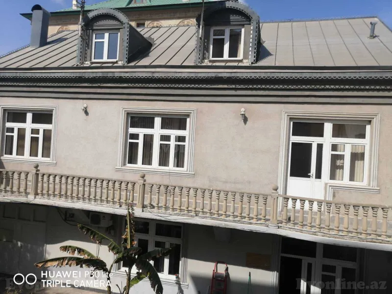 Kirayə verilir 10 otaqlı Həyət evi 300 m² Bakı, Nəsimi r., Gənclik m — Bakı