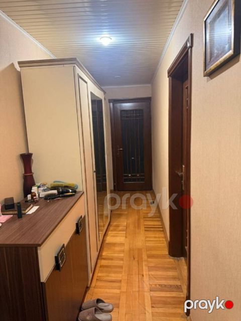 Satılır 3 otaqlı köhnə tikili 80 m²