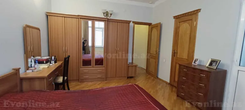 Satılır 4 otaqlı Mənzil Yeni tikili 200 m² Bakı, Yasamal r., Elmlər Akademiyası m — Mənzil, Bakı (8)