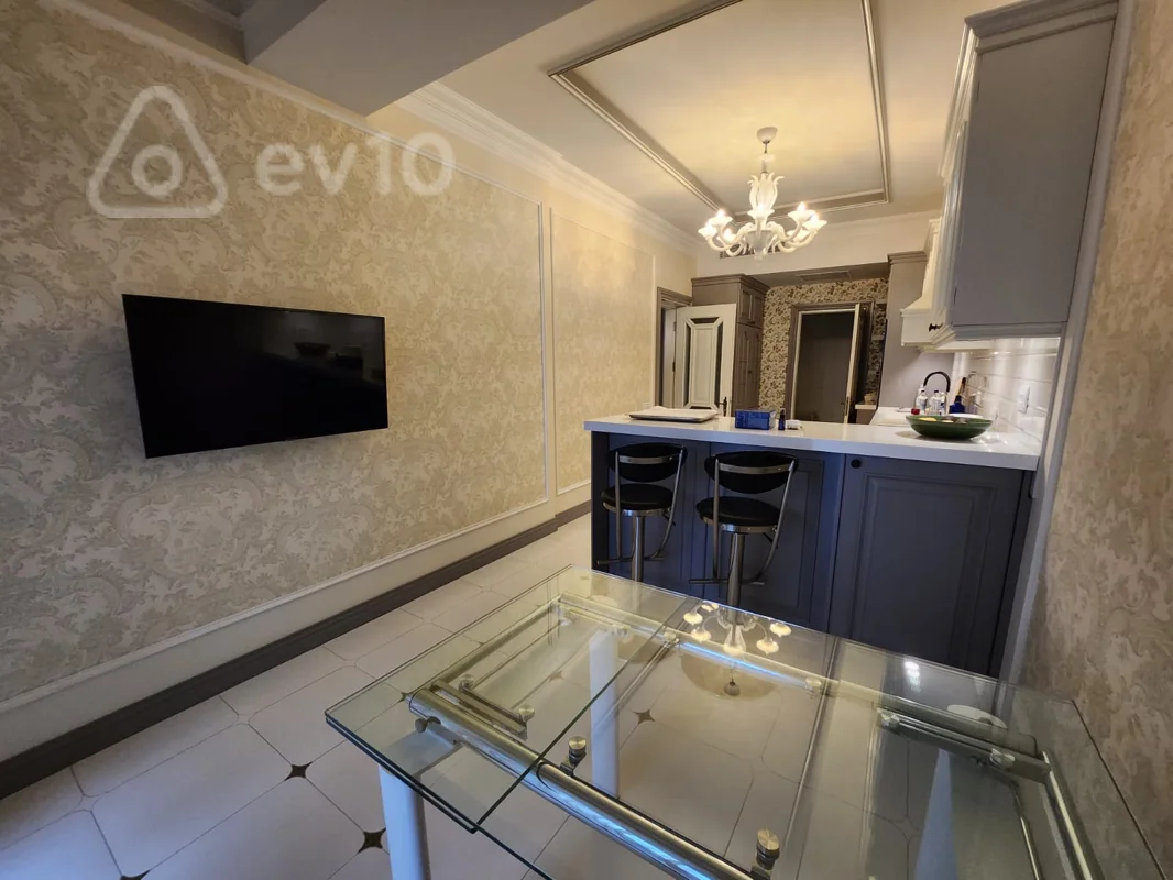 3 otaqlı mənzil, 220 m², Bakıxanov küç — kirayə — Mənzil, Bakı (9)