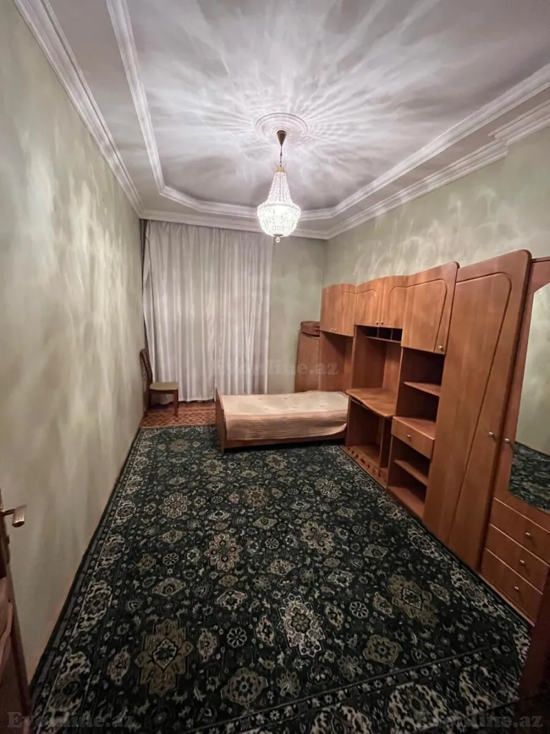 Kirayə verilir 3 otaqlı Mənzil Köhnə tikili 80 m² Bakı, Səbail r., Sahil m — Mənzil, Bakı (2)